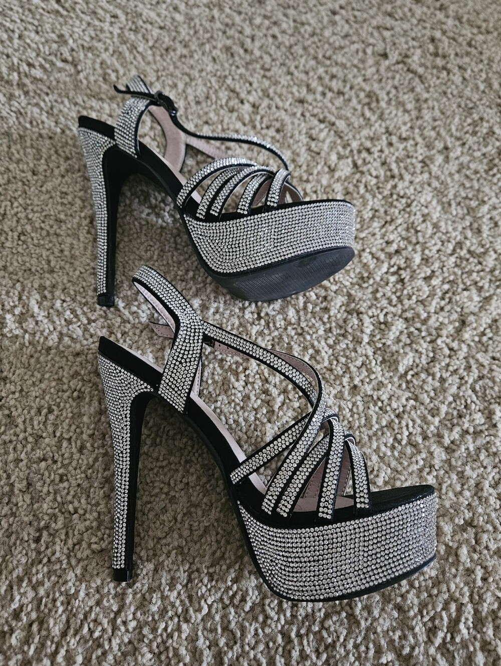 De Blossom Collection Black Platform Heels with Rhinestones